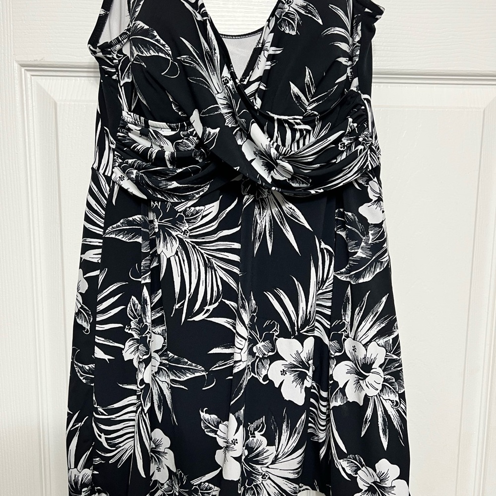 Slimming Black and White Catalina Swim Dress